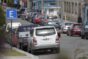 $20 por minuto costará nuevo cobro de estacionamiento en Punta Arenas