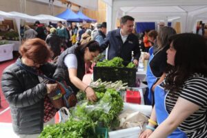 Más de 2 mil personas llegaron a la primera feria saludable de 2020