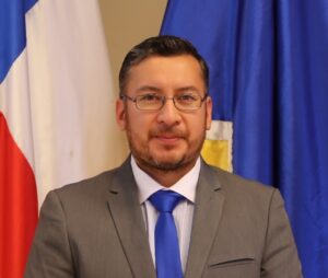“En Puerto Williams vivimos en verdadera dictadura con un grupo familiar que se cree por sobre la ley en la administración del municipal