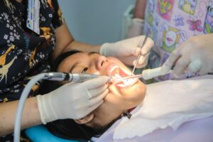 Prótesis dentales: la nueva apuesta de Salud Municipal