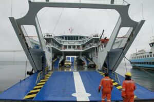 Congelan alza de tarifas de la EPA que afectaba ferry a Porvenir