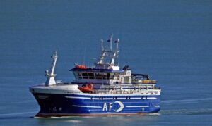 Rescatan nave de pesca “Nordic Prince” atrapada en territorio Antártico