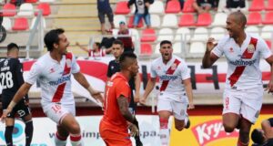 Cuarta derrota consecutiva: un bajísimo Colo Colo no levanta cabeza y cae ante Curicó Unido