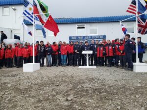 Veinticinco años desarrollando ciencia: Base Profesor Julio Escudero conmemoró nuevo aniversario