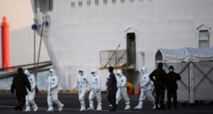 Chilena está contagiada de Covid-19 en crucero bajo cuarentena en Japón
