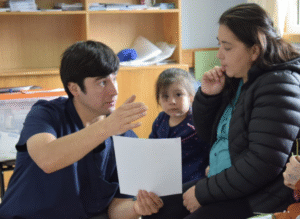 Ronda médica en Puerto Edén atendió a más de 50 pacientes