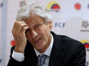 Pekerman se habría descartado para reemplazar a Mario Salas en Colo Colo