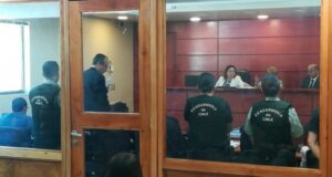 Condenan a 5 acusados de secuestrar e intentar quemar a joven en Lota: dos son menores de edad
