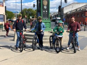 El visionario emprendimiento magallánico en arriendo de bicicletas a turistas