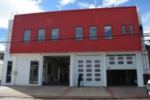 Contraloría detectó pagos excesivos en obras de construcción en Natales