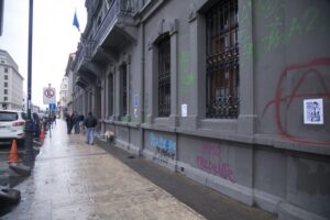 Intendente se querelló contra funcionario público por daños