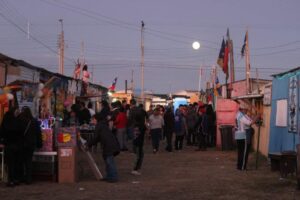 Grupo La Rosa hizo bailar a los asistentes del festival chilote