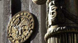Banco Central reduce tasa de interés a 0,5% y llega al nivel más bajo desde la crisis subprime