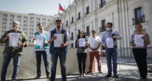 Alcaldes acuden a La Moneda para pedir cuarentena en toda la región Metropolitana