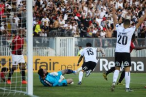 Colo Colo consigue una victoria clave ante Athletico Paranaense por la Libertadores