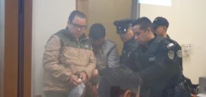 Sujetos fueron enviados a prisión luego de asaltar a automovilista y quitarle el celular