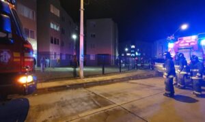 En toque de queda: vecinos apagaron fuego en departamento