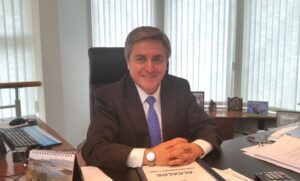 Fernando Paredes repudia dichos de ministro Mañalich