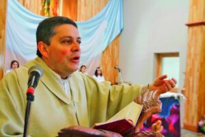 Vicario Freddy Subiabre se encuentra en cuarentena