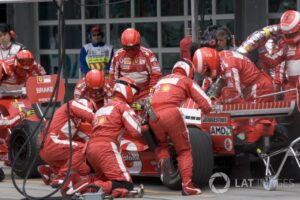 Estallan protestas en Fórmula 1 por el motor de Ferrari