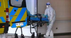 Mañalich confirma 181 casos en total de Covid-19 en Chile: 25 más que ayer