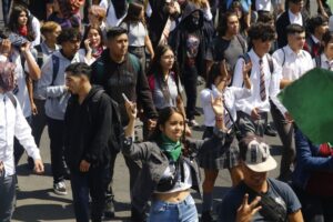 Estudiantes secundarios se movilizan en varias ciudades