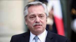 Alberto Fernández afirma que acuerdo de reestructuración de deuda debe ser sostenible