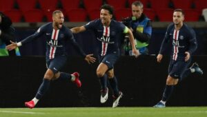 PSG vende camisetas especiales en ayuda a profesionales de la salud