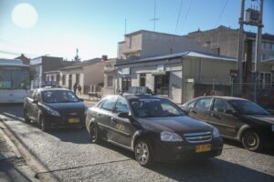 Seremi del trabajo asegura que trabajadores en horario nocturno podrán hacer sus labores pese a toque de queda