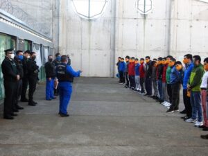 Gendarmería entregó mascarillas a la población penal de la Región de Magallanes