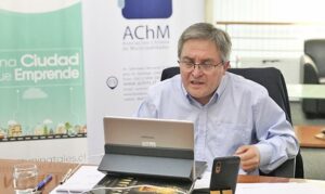 Alcalde de Natales sostuvo reunión con ministro de Hacienda