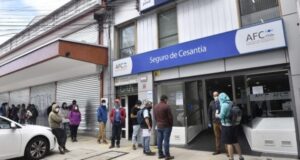 Desempleo en Chile llega a su nivel más alto en 10 años y la informalidad laboral se dispara