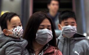 Wuhan se despide del personal médico que colaboró en la emergencia por el Coronavirus