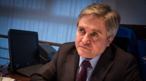 Alcalde Paredes reafirma que los municipios continuarán con turnos éticos