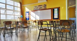 Educación señala que muy probablemente el retorno a clases presenciales no sea el 27 de abril