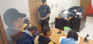 Imputados de atacar con cuchillo a ciclista en medio de estallido social permanecerán en la cárcel