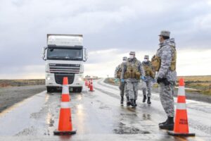 Solo camiones de abastecimiento traspasaron las barreras sanitarias