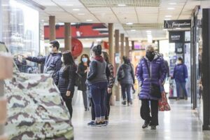 Más de cuarenta locales ya están atendiendo en el Módulo Central de Zona Franca