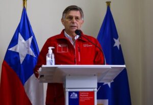 Intendente Magallanes y equipo cercano en cuarentena preventiva