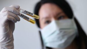 Habla hija de paciente que recibió tratamiento de plasma en Hospital Clínico y magallánico recuperado de Covid que se sumó a campaña