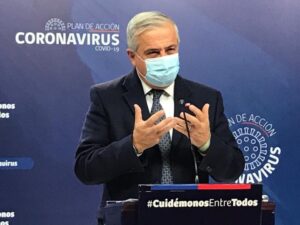 Chile bate otra vez triste récord con 54 nuevas muertes en un día y supera los 90 mil casos totales
