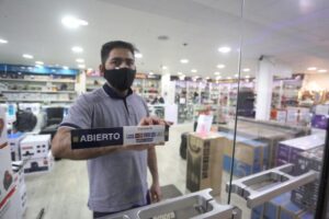 Seremi de Salud pide a locales comerciales respetar medidas de seguridad sanitaria