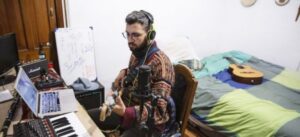 Iniciativa busca reunir y difundir canciones creadas en cuarentena