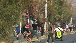 Carabineros interviene tras protestas en El Bosque: vecinos acusan falta de alimentos por cuarentena
