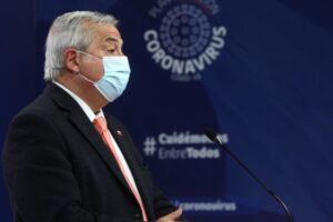 Chile supera a China en total de contagios y anota un nuevo máximo diario con otros 49 muertos