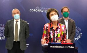 Chile supera por sexta vez los mil casos diarios y reporta alza con 9 muertes por coronavirus