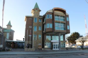 Municipio de Natales interpondrá denuncia por injurias y calumnias
