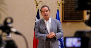Senador Allamand llama al Gobierno a no utilizar crisis económica para postergar plebiscito