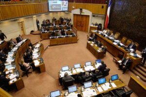 Senado postergó la votación al límite a la reelección