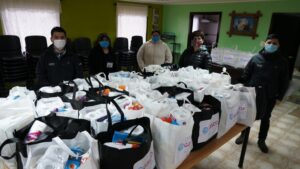Gasco Magallanes donó canastas familiares